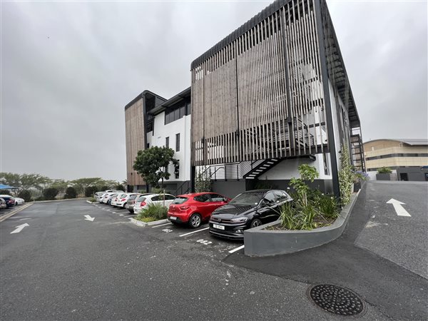 227  m² Commercial space in Plattekloof
