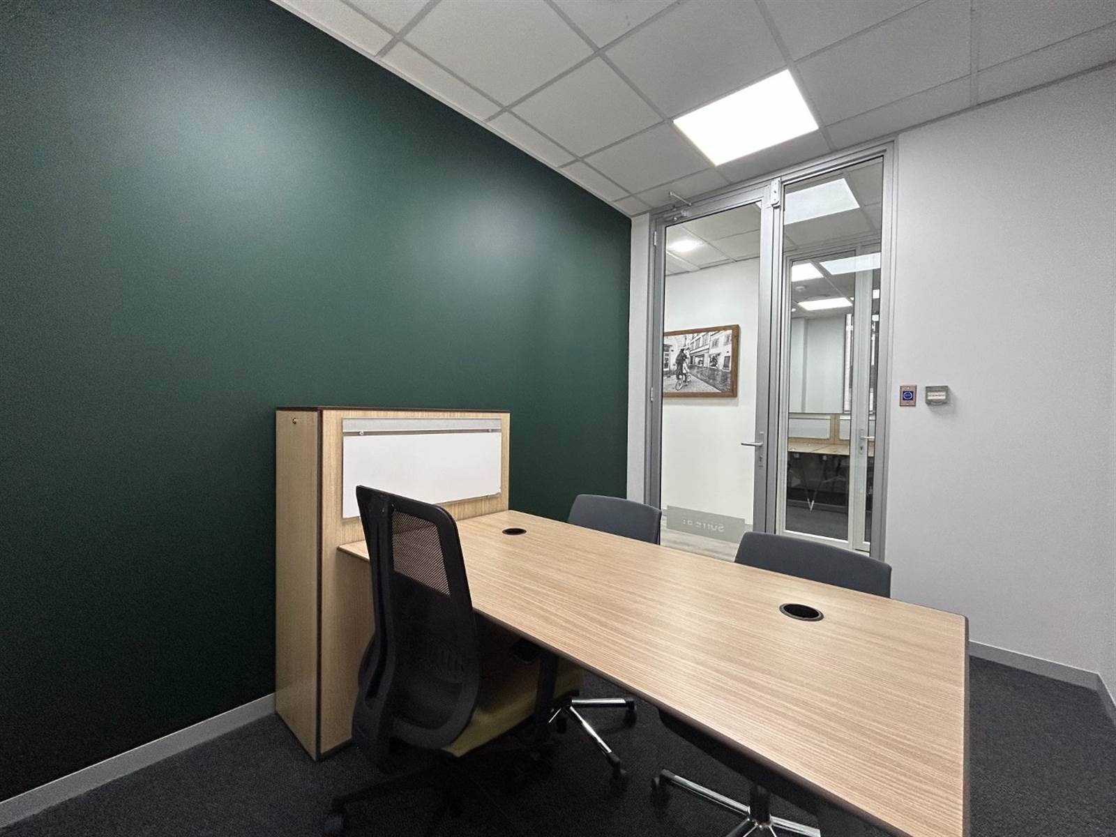 17  m² Office Space in Sandown photo number 4