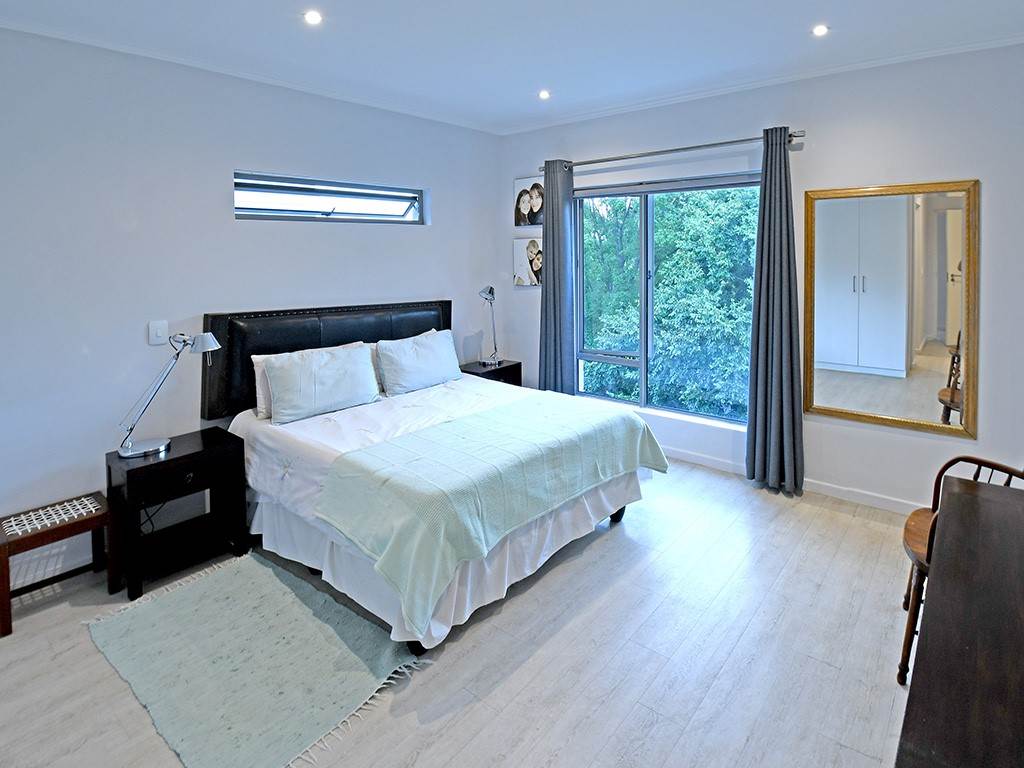 3 Bed Apartment in Bryanston photo number 14