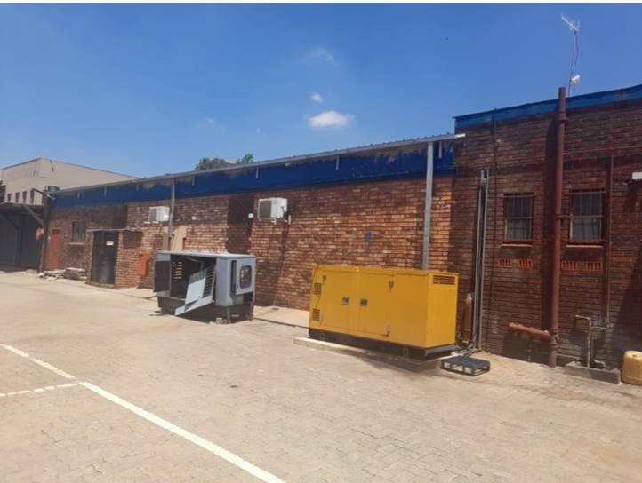 5200  m² Commercial space in Laudium photo number 4