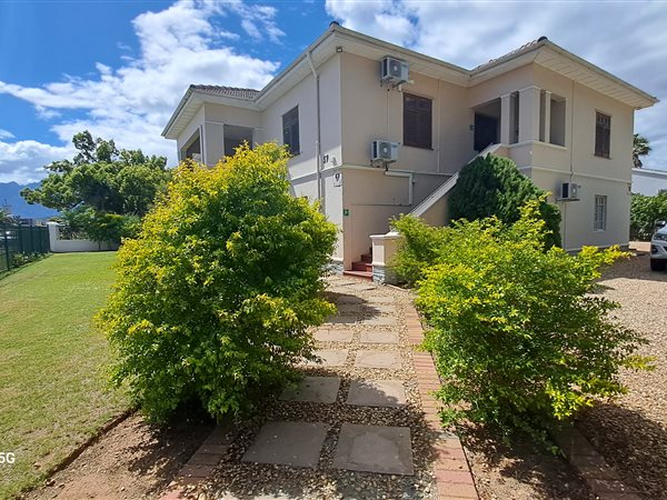 1 Bedroom House 1 Bedroom House