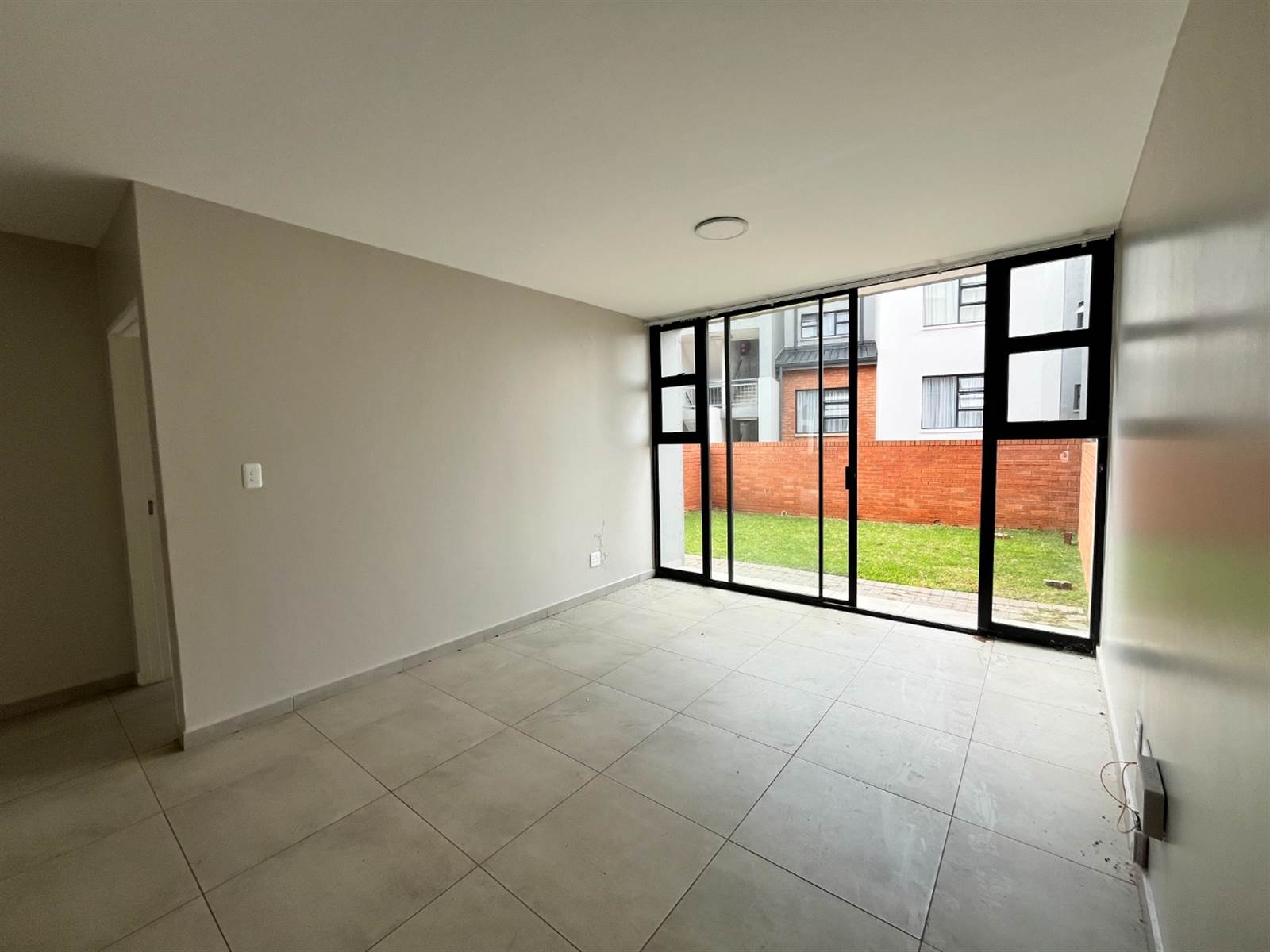 3 Bed Apartment in Lombardy Estate photo number 6