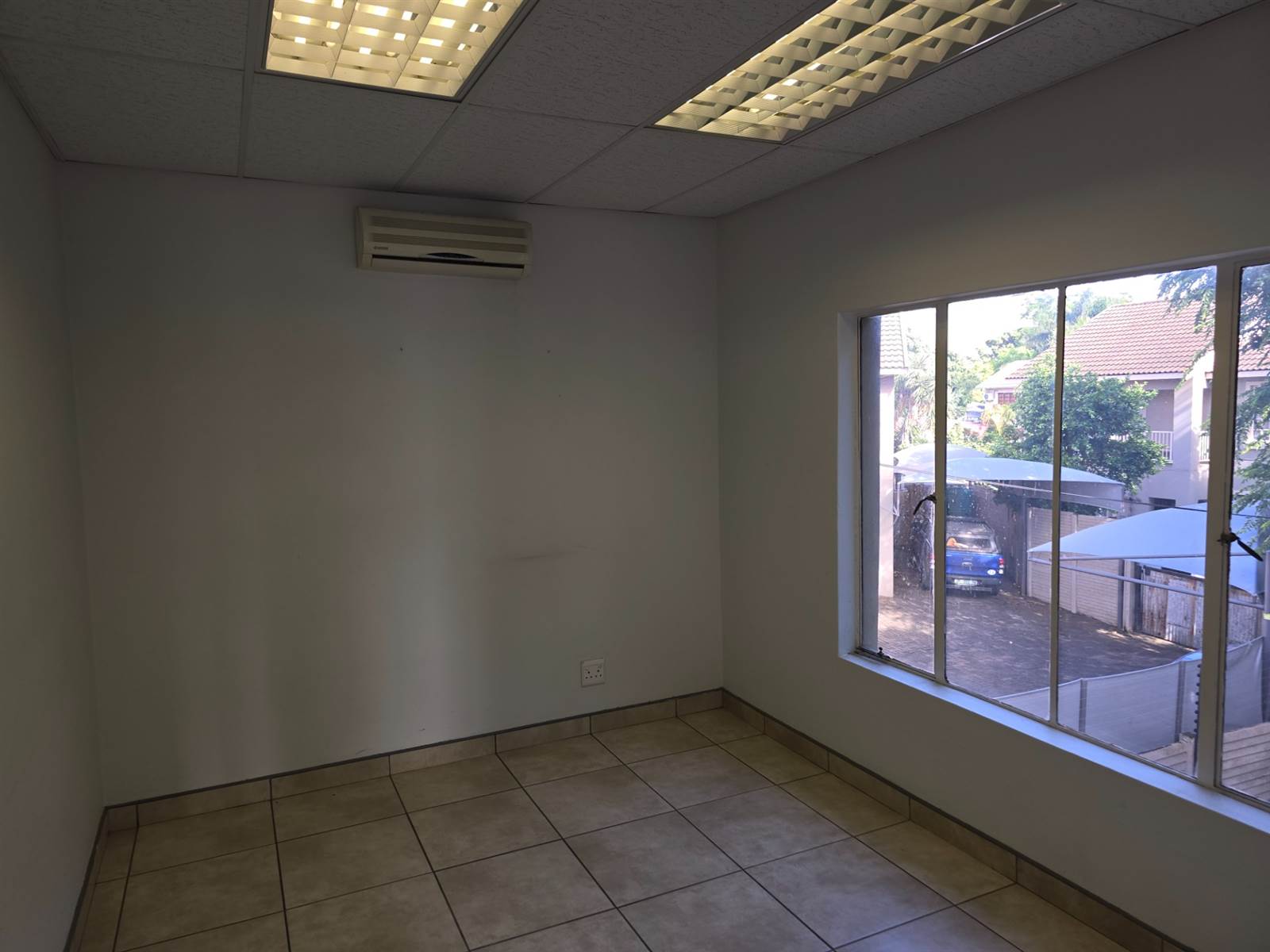 248  m² Office Space in Bo Dorp photo number 21