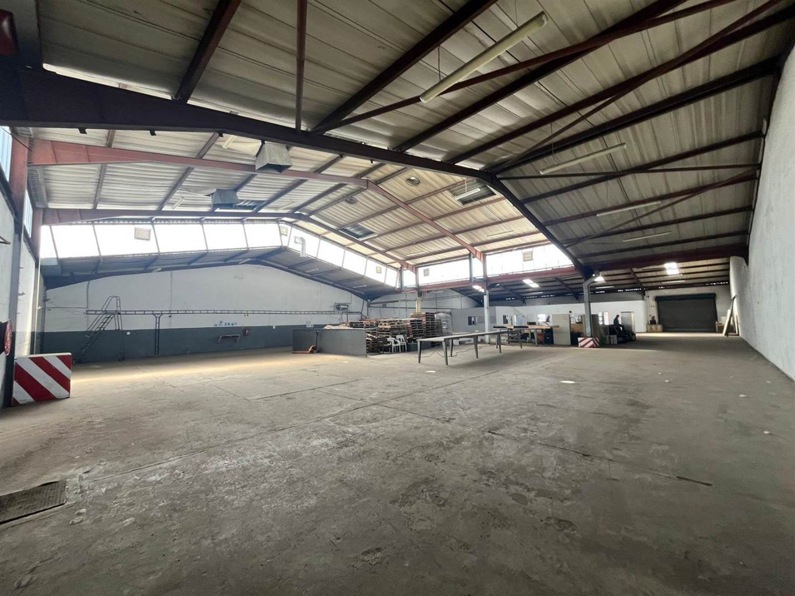 1025  m² Industrial space in Anderbolt photo number 3
