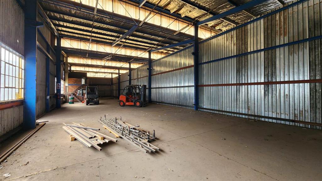575  m² Industrial space in Rosslyn photo number 7