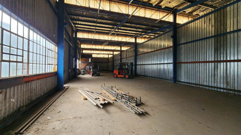 575  m² Industrial space in Rosslyn photo number 9