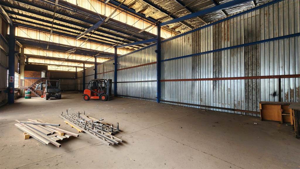 575  m² Industrial space in Rosslyn photo number 8