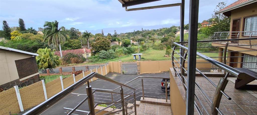 9 Bed House in Empangeni Central photo number 4