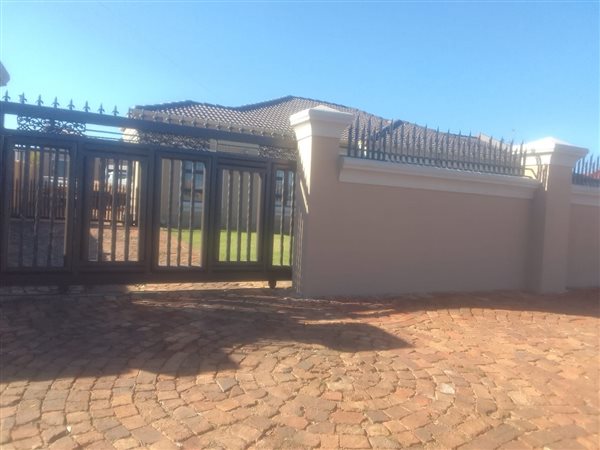 1 Bedroom Garden Cottage 1 Bedroom Garden Cottage