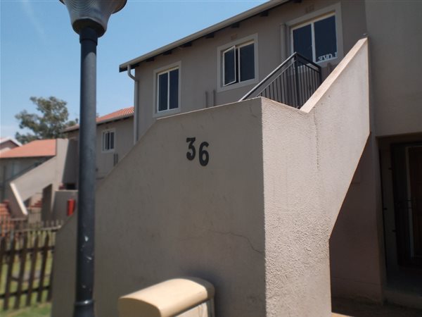 3 Bedroom Townhouse 3 Bedroom Townhouse