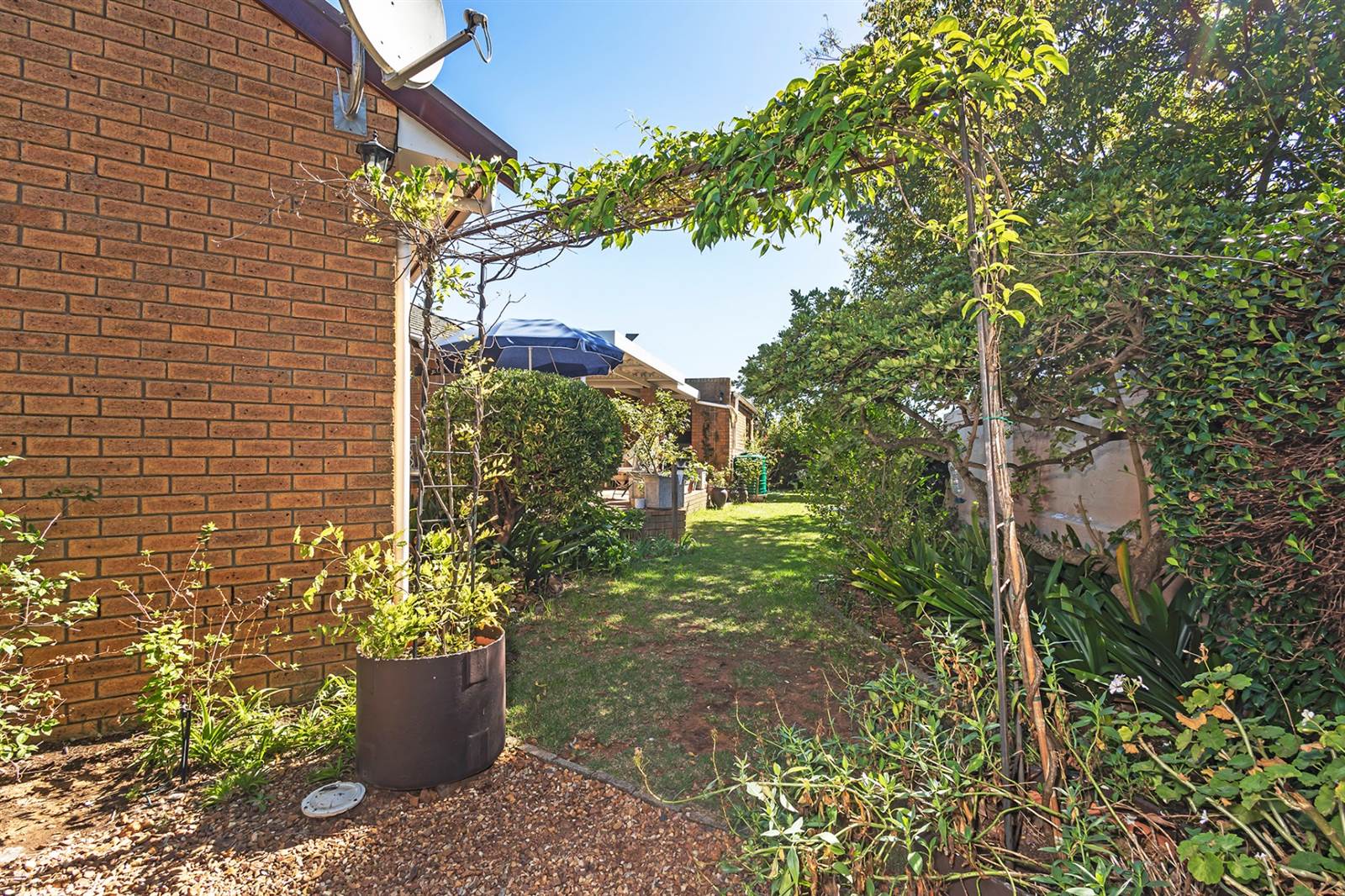 2 Bed House in Durbanville Central photo number 28