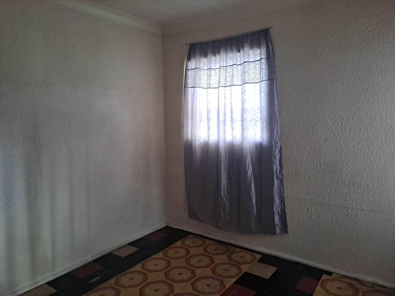 3 Bed House in Actonville photo number 10