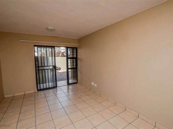 1 Bed Apartment in Nelspruit photo number 8