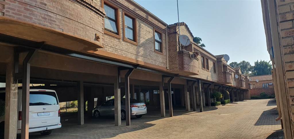 1 Bed Apartment in Louis Trichardt photo number 1