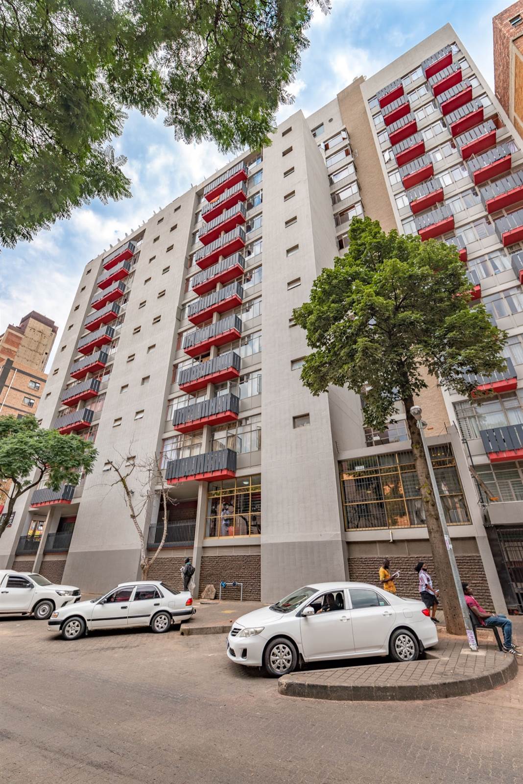 Studio Apartment in Hillbrow photo number 1