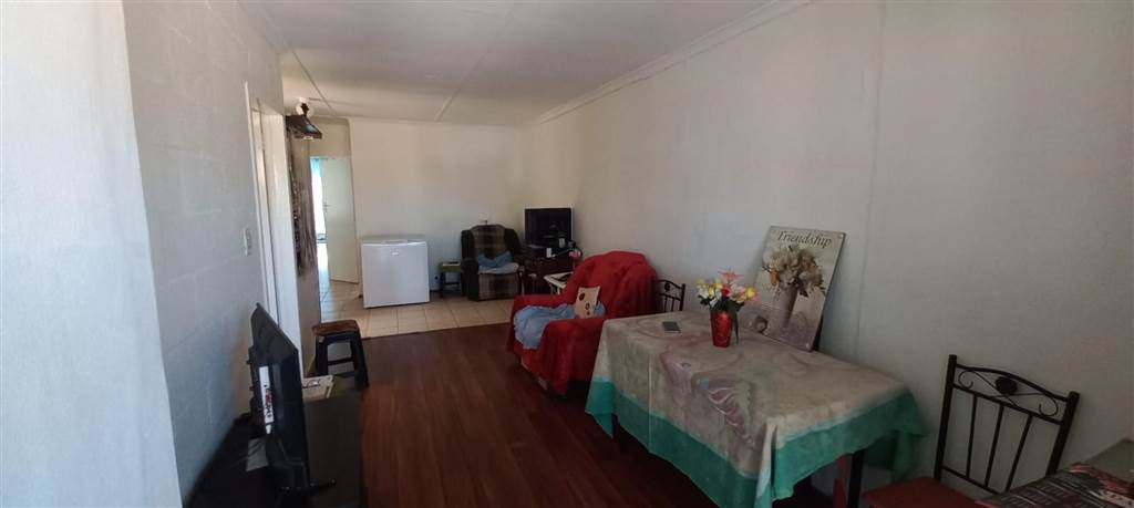 3 Bed House in Rocklands photo number 8