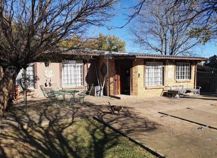 3 Bed House in Sasolburg photo number 2