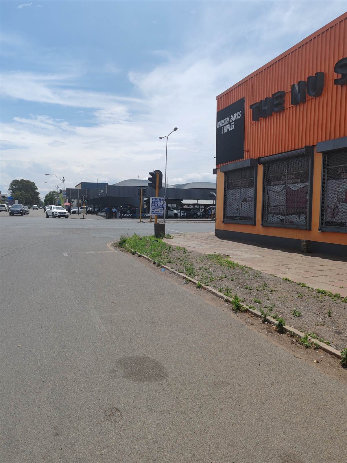 100  m² Retail Space in Vereeniging Central photo number 1