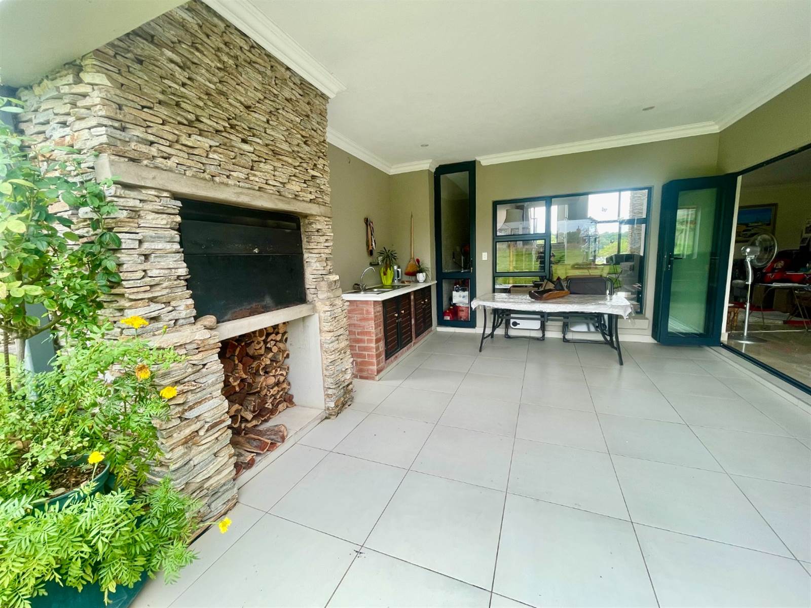 4 Bed House in Boschkop photo number 8