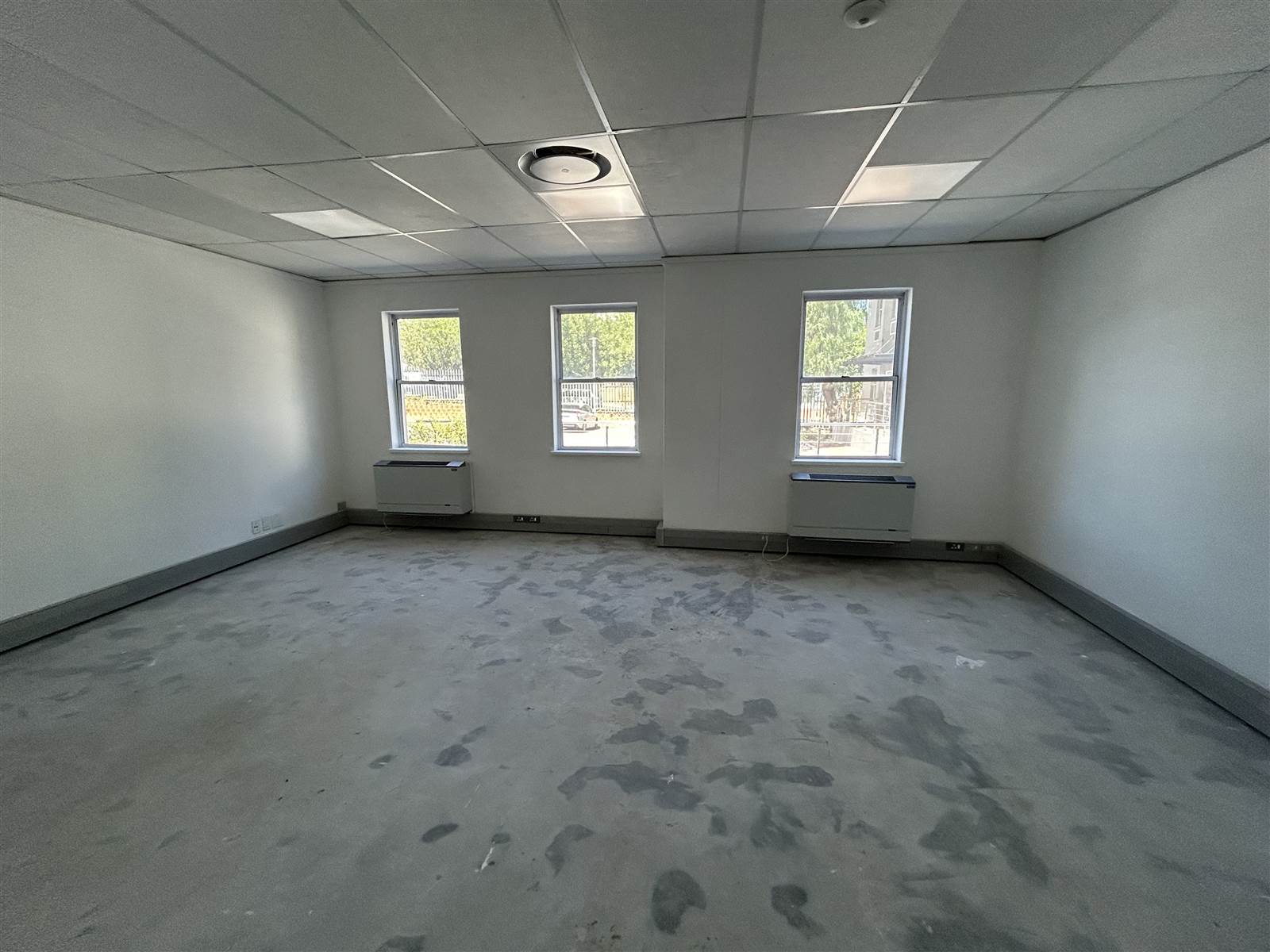 254  m² Commercial space in Tyger Valley photo number 3