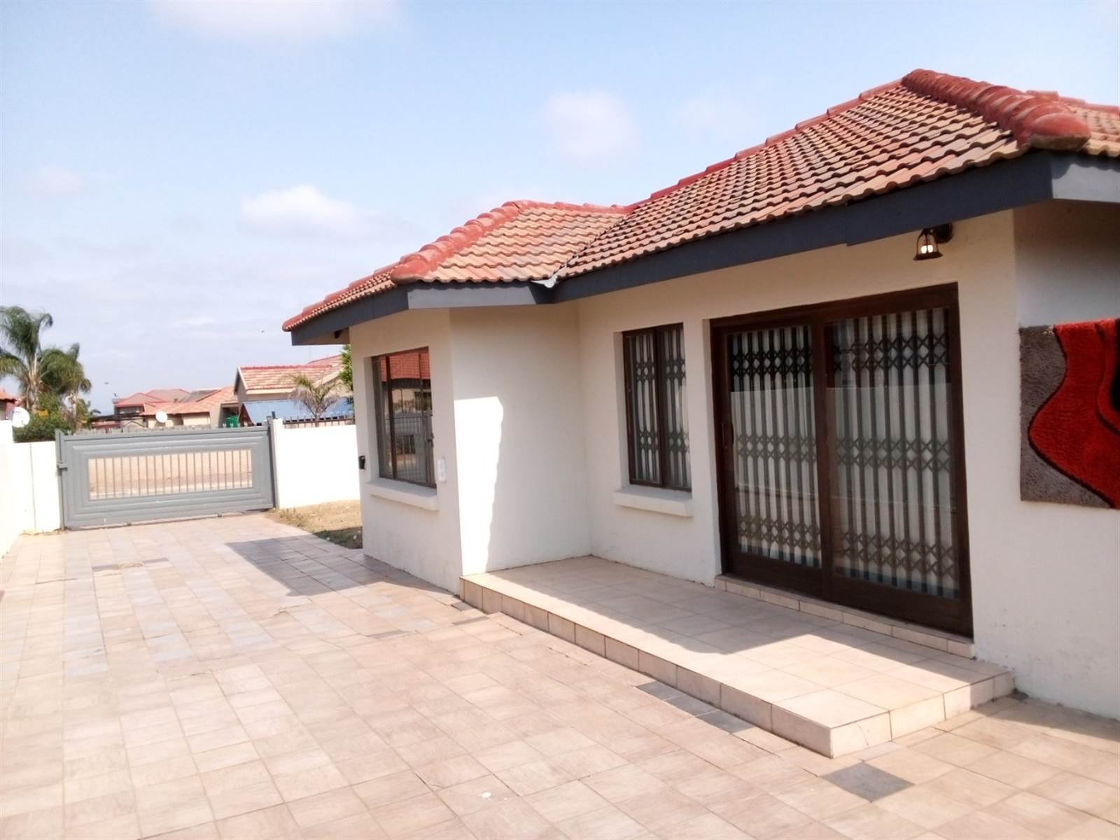 3 Bed House in Serala View photo number 13