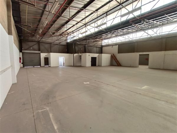 1 405  m² Industrial space