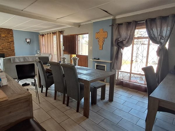 3 Bed House for sale in Sophiatown | T4754602 | Private Property