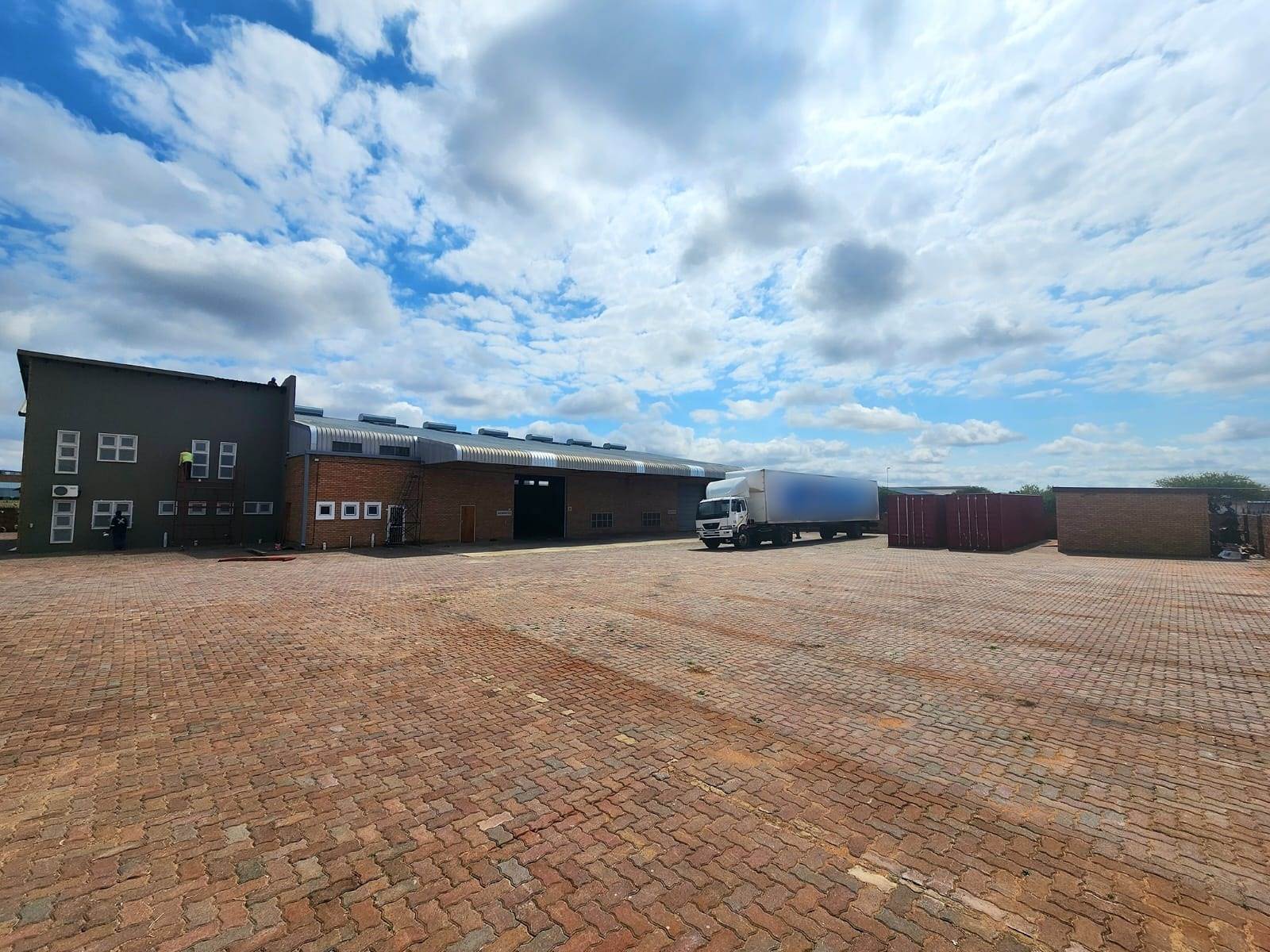 1475  m² Commercial space in Polokwane Central photo number 2