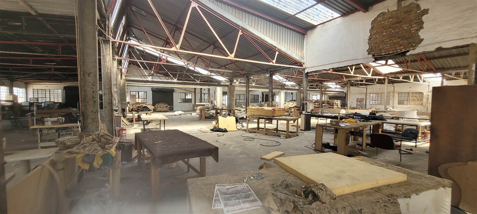 2000  m² Industrial space in Industria West photo number 4