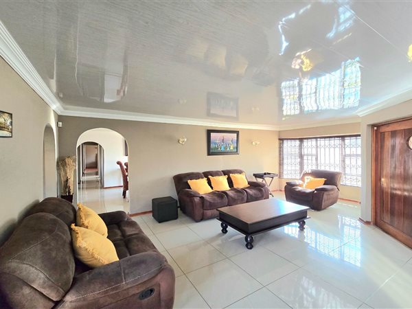 3 Bedroom House 3 Bedroom House