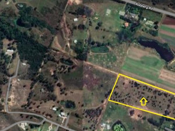 3.5 ha Land available in Robberg