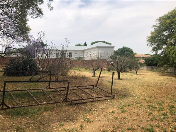 1520 m² Land available in Bryanston