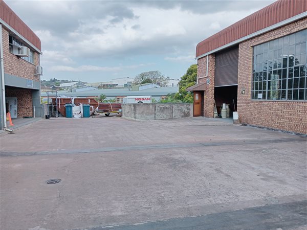 187  m² Industrial space