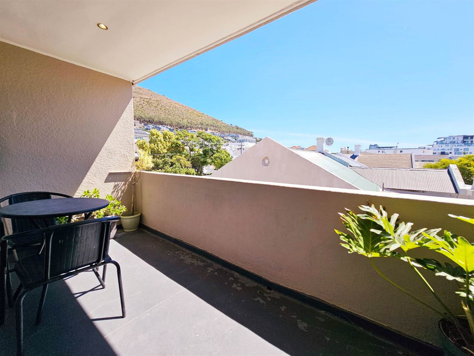 Studio Apartment in Green Point photo number 14