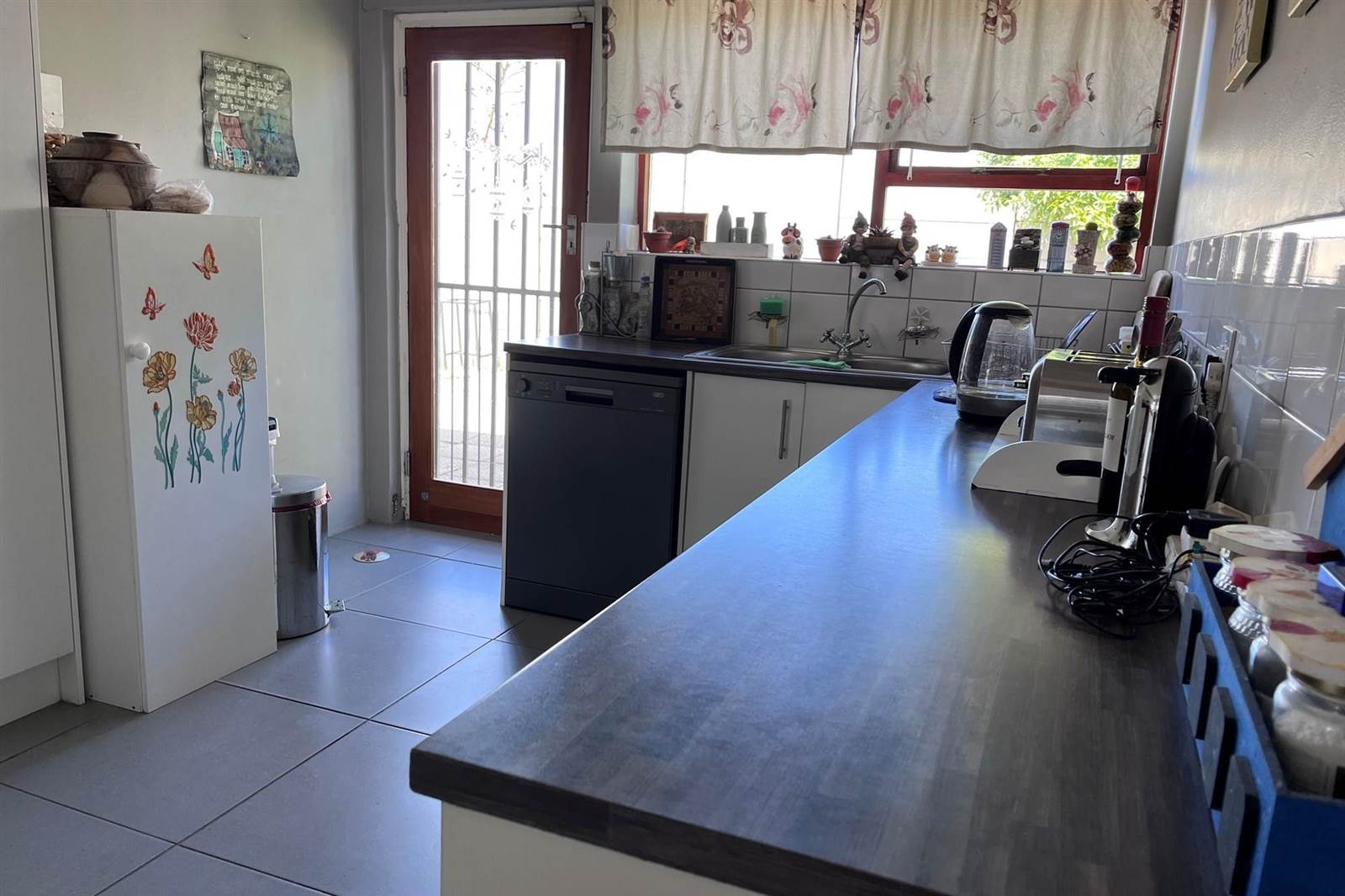 4 Bed House in Duynefontein photo number 4