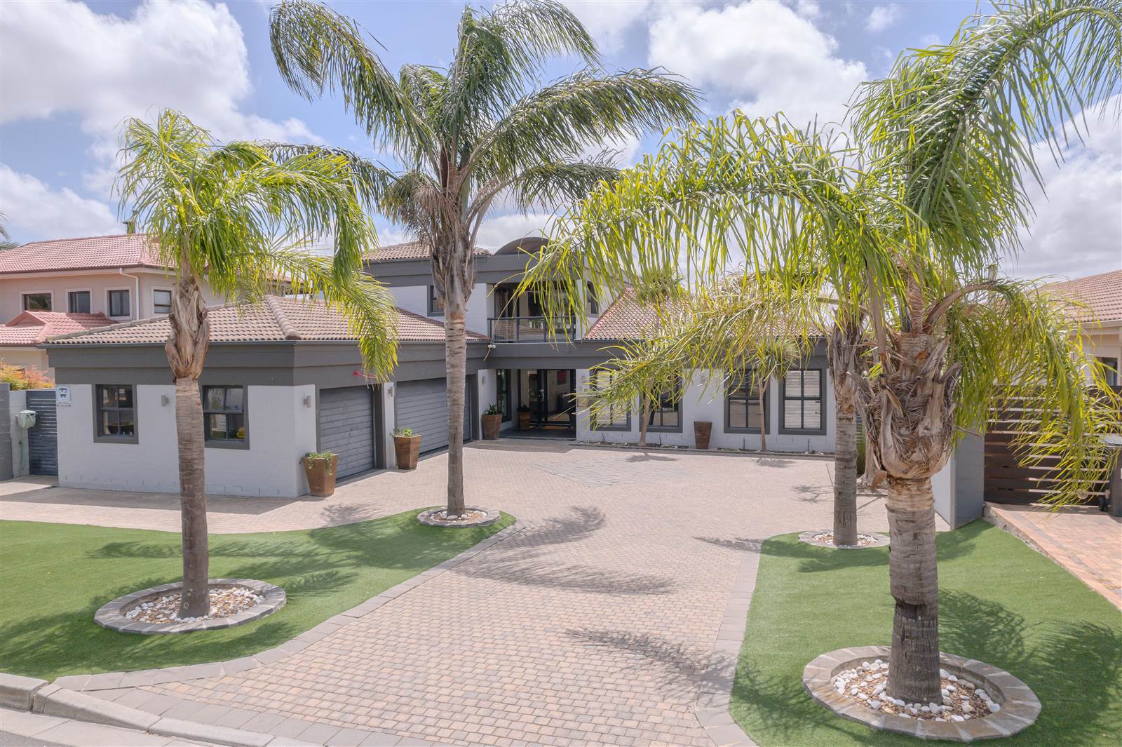 5 Bed House in Kleinbron Estate photo number 1