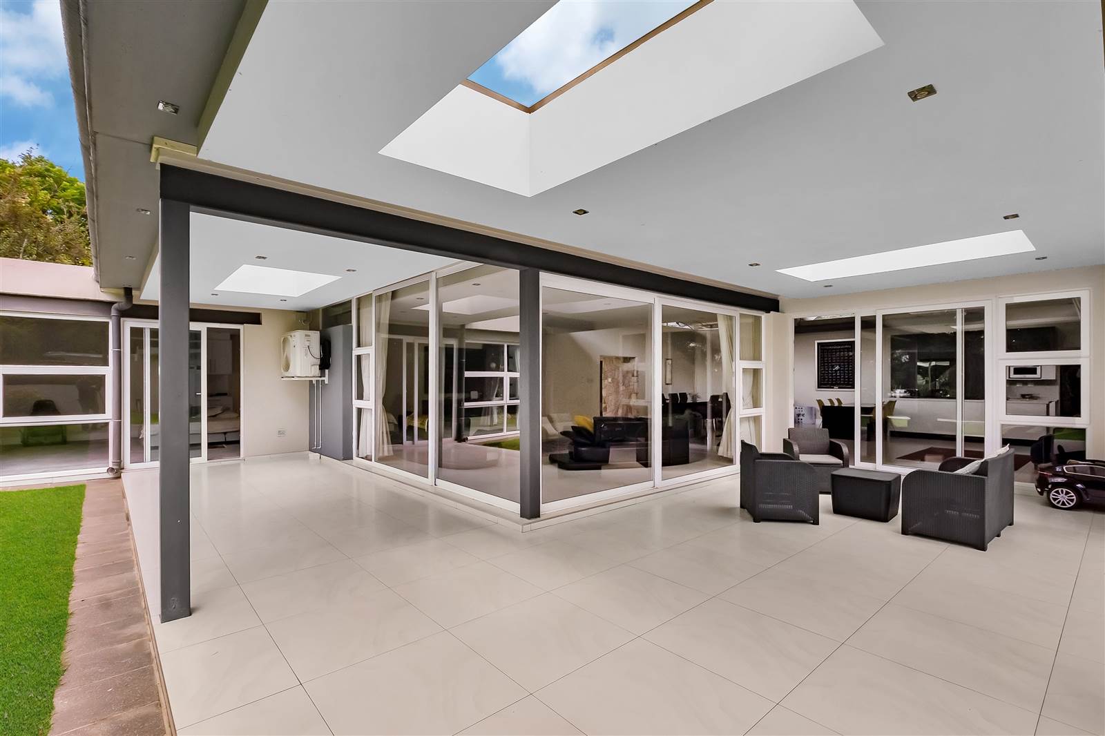 9 Bed House in Hurlingham photo number 1