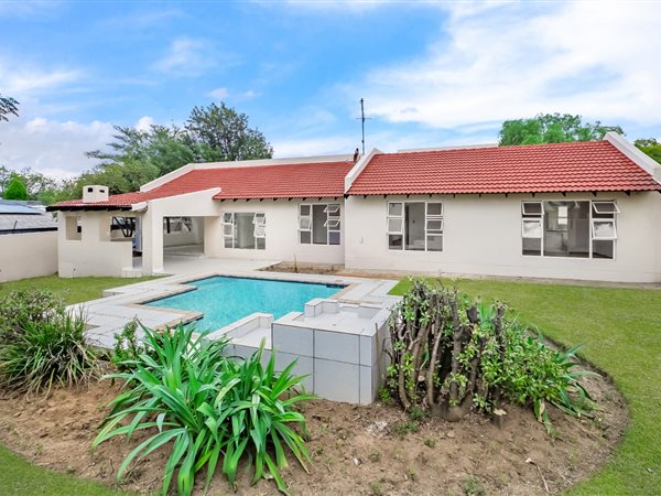 4 Bedroom House