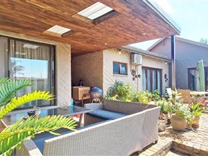 4 Bed House in Dawnview