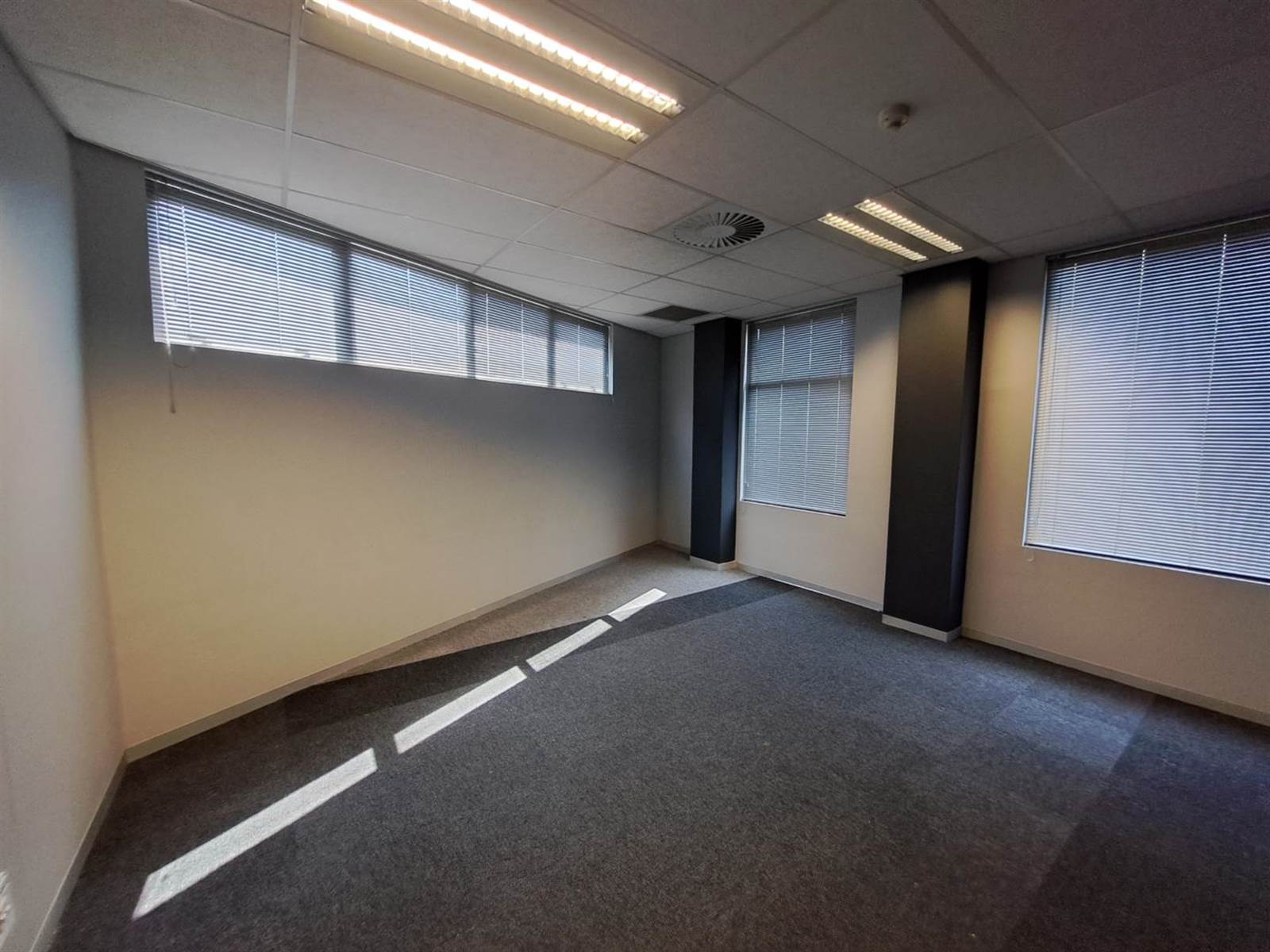 5000  m² Office Space in Menlyn photo number 14