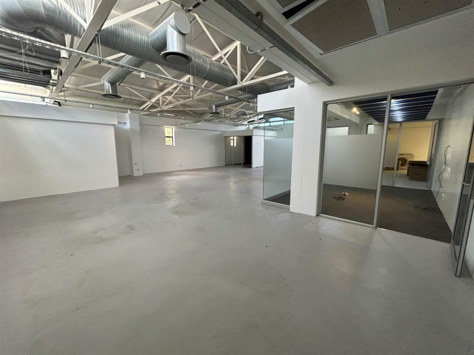 278.95  m² Office Space in Tokai photo number 10