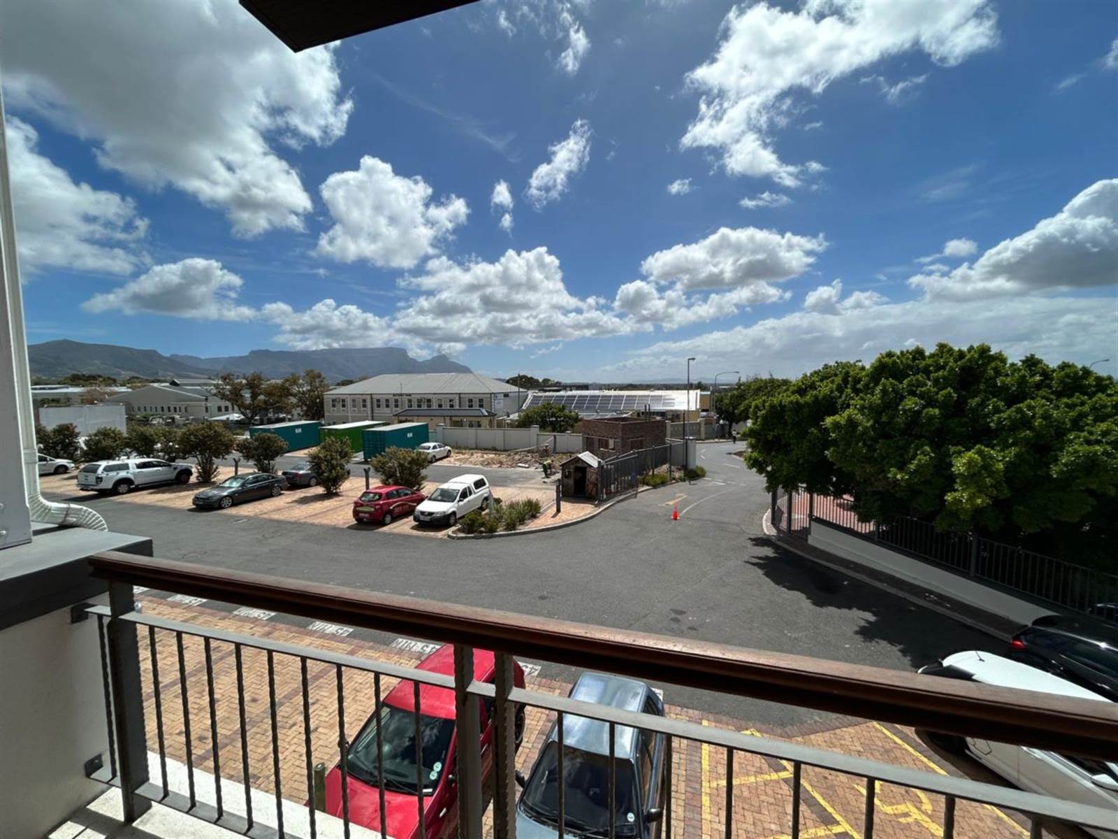 278.95  m² Office Space in Tokai photo number 2