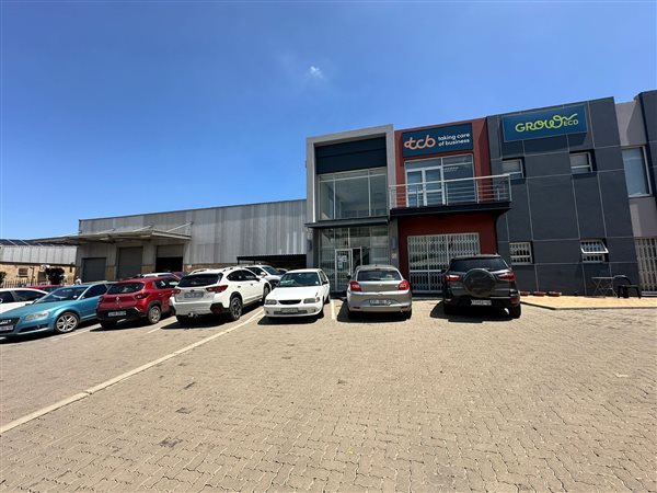 2 325  m² Industrial space