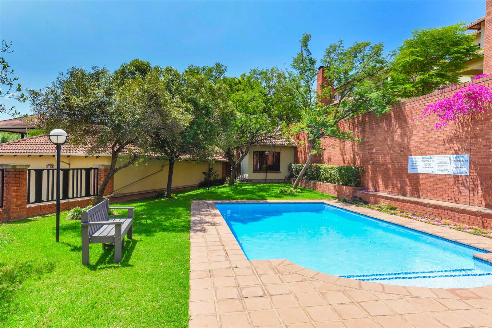 3 Bed Apartment in Douglasdale photo number 18