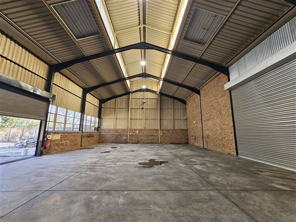 532  m² Industrial space
