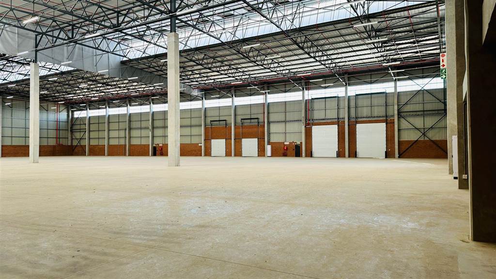 3672  m² Industrial space in Louwlardia photo number 10