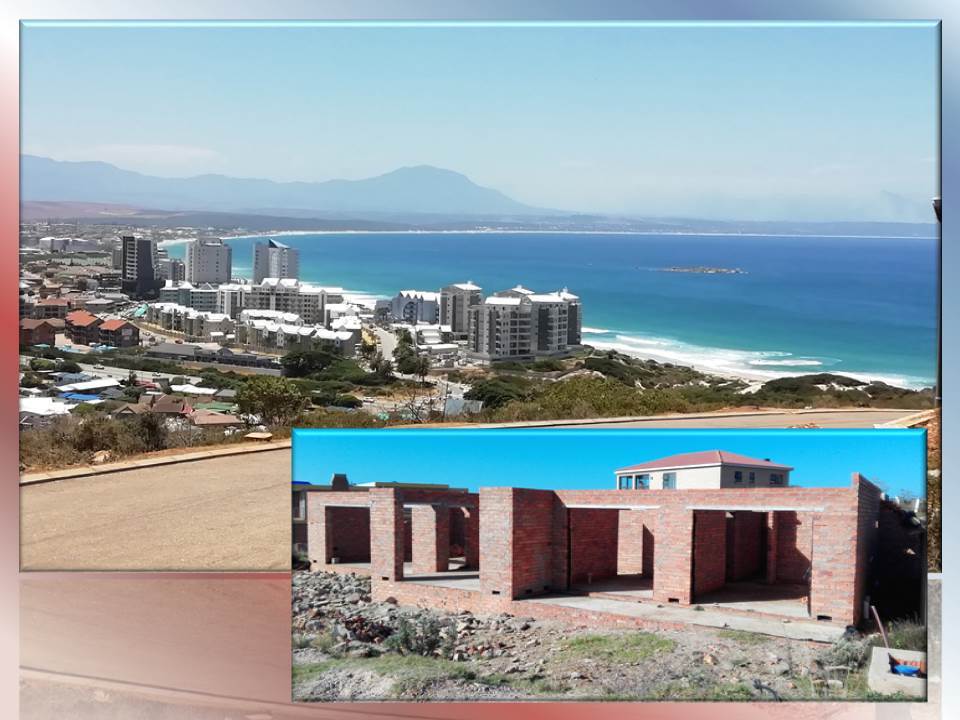 4 Bed House in Mossel Bay photo number 2