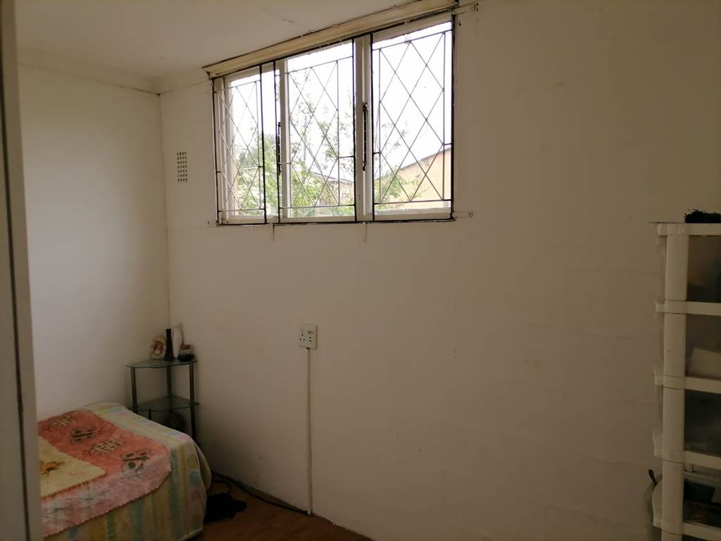 3 Bed House in Newlands East photo number 18