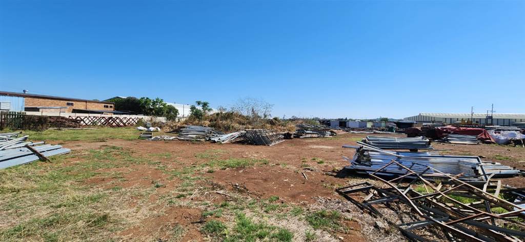 1.1 ha Land available in Derdepoort photo number 2