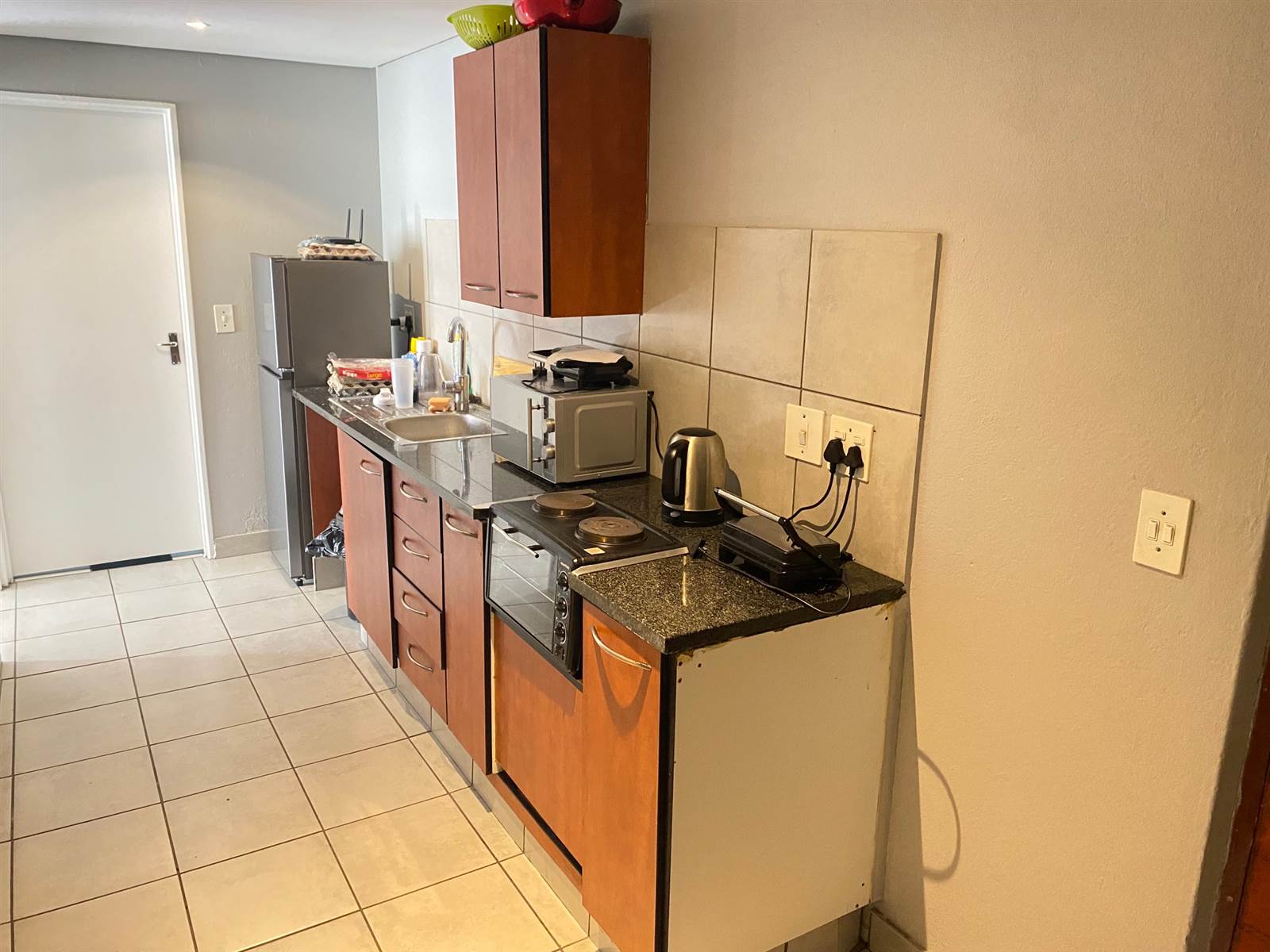 2 Bed Apartment in Braamfontein photo number 8
